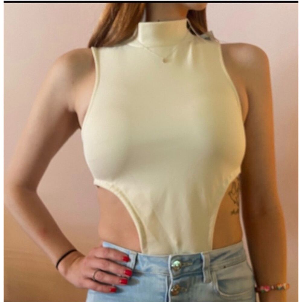 #764 Zara Mock Neck Tie Bodysuit Cream Size Small